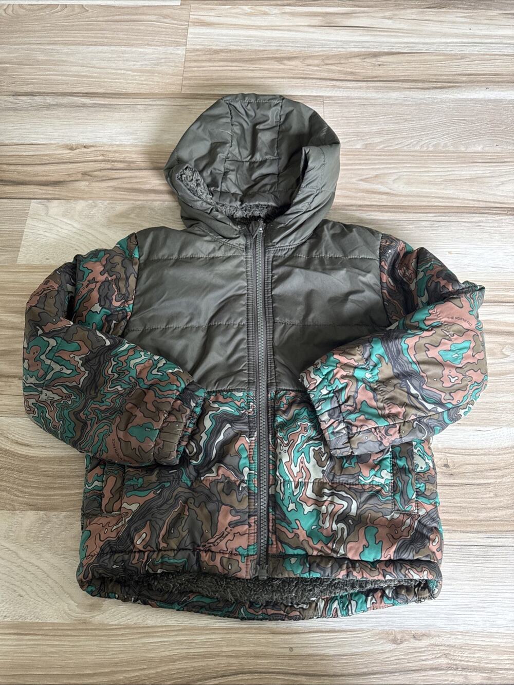 The North Face Kids Reversible Mount Chimbo Jacket 4T Camo Fleece Puffer Warm